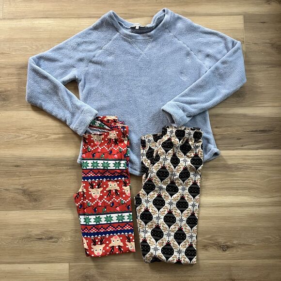 Womens or Teen Set 2 Pair of Christmas Pants w/Sweatshirt PajamaGram Pajama Top - Picture 1 of 6